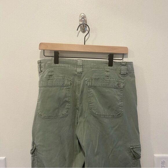 American eagle super high-rise baggy wide leg cargo pants women’s 6 short olive - Picture 7 of 16